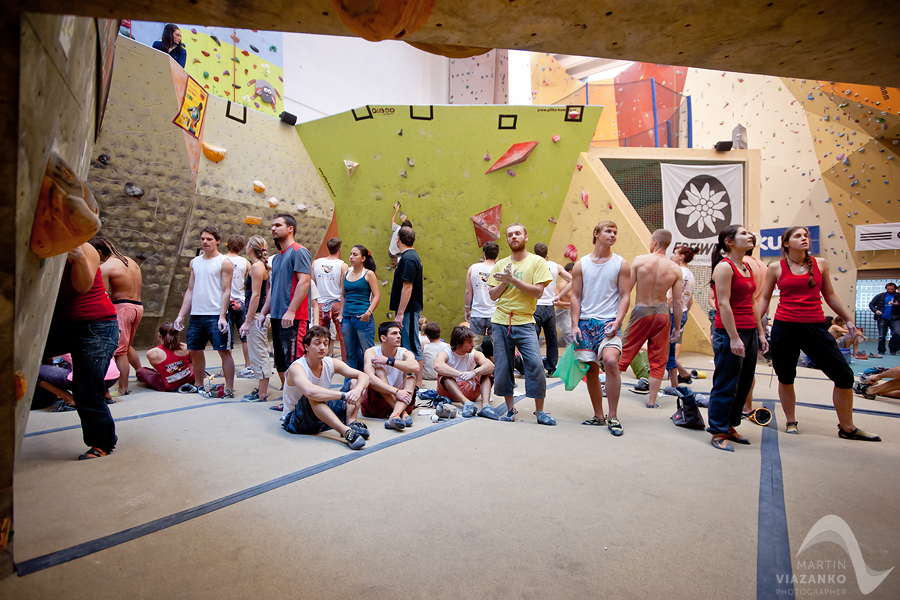 vertigo, open, lezecke, centrum, boulder, bouldering, umela, stena, boulder, pretek